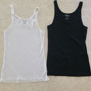 XL Mossimo Supply Co. Women's Classic Black and White Tank Tops